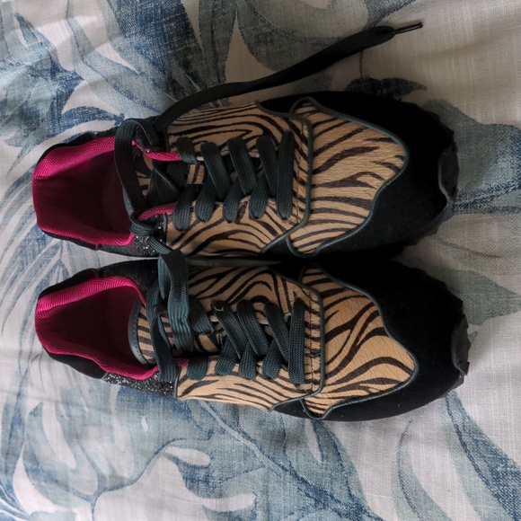 NWT - Lola Ramona Fashion Sneakers - Picture 1 of 7